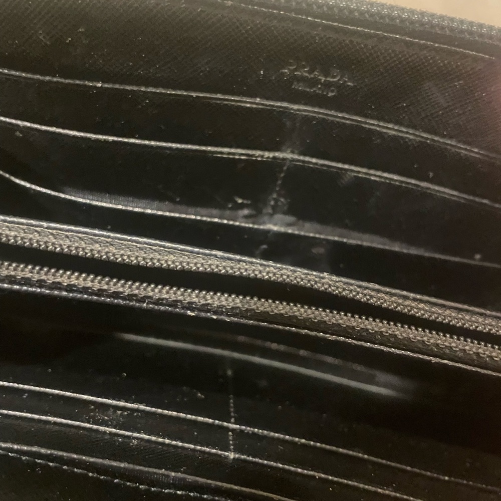 Authentic Prada Wallet - Picture 5 of 5